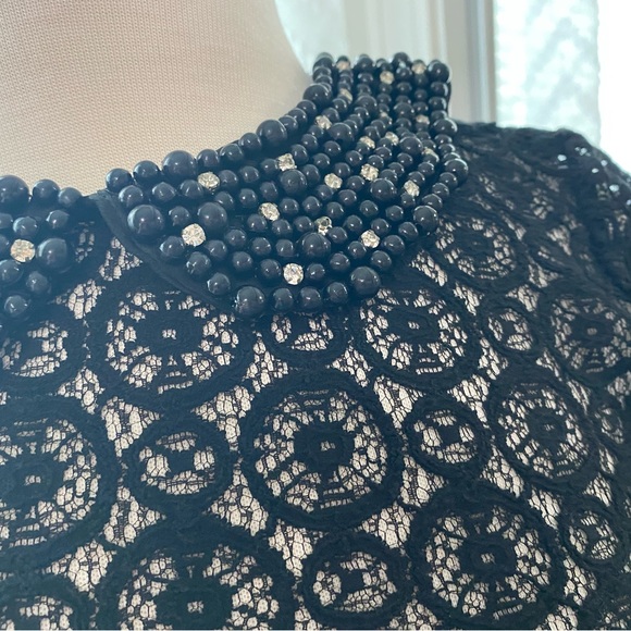 Black lace blouse with beading - Picture 8 of 9